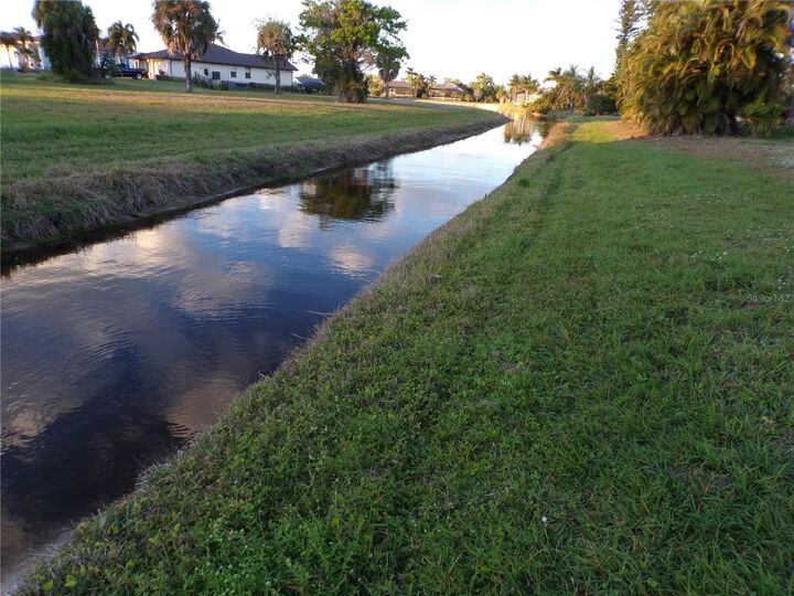 Property Photo:  17159 Cape Horn Boulevard  FL 33955 