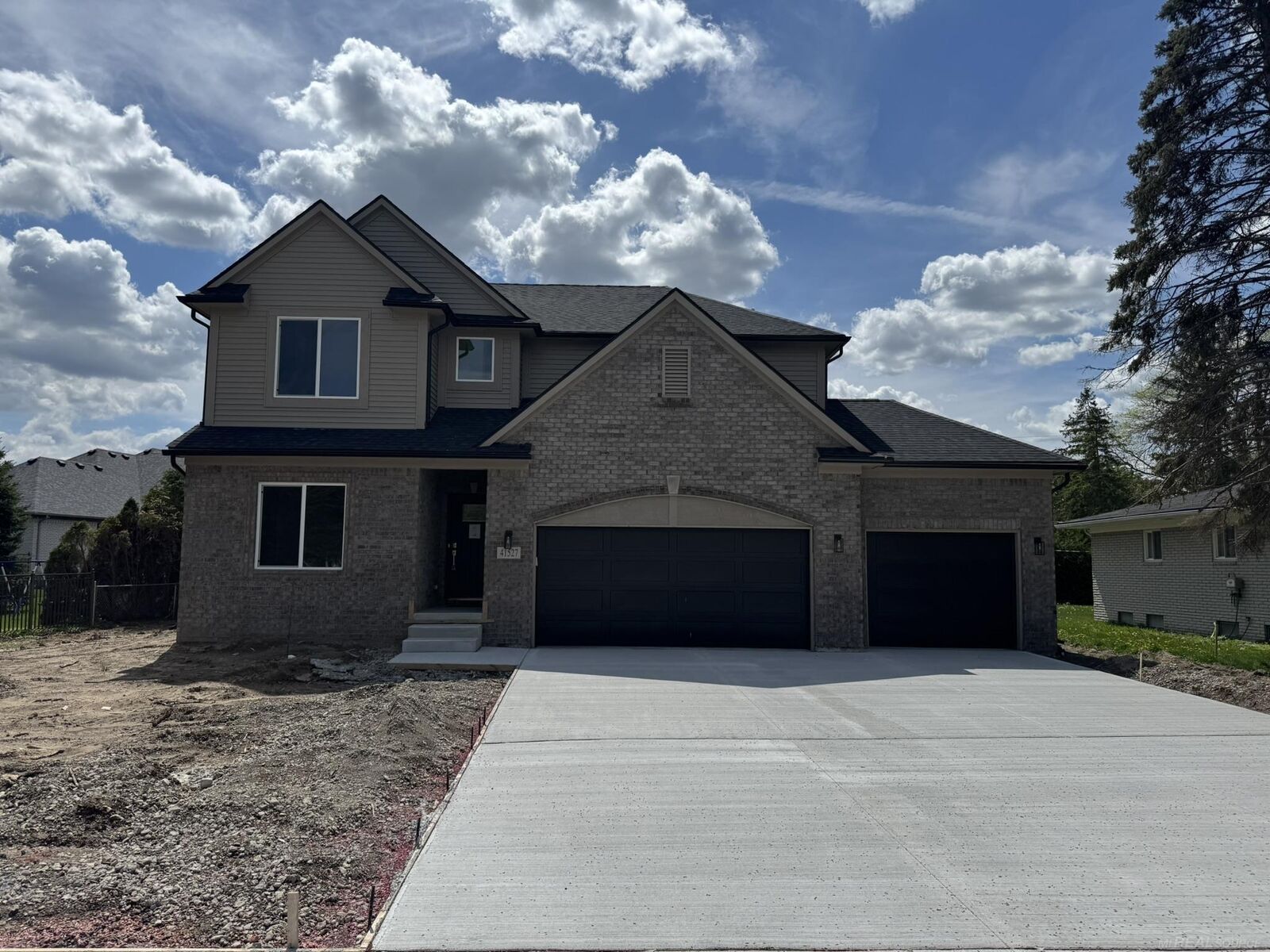 Property Photo:  37183 Curwood Drive  MI 48310 