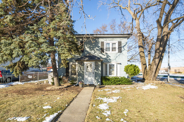 Property Photo:  7000 W 74th Street W  IL 60638 