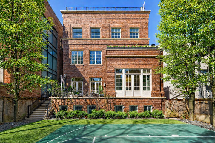 Property Photo:  1853 N Burling Street  IL 60614 