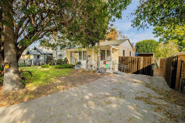 Property Photo:  3885 King Street  CA 91941 