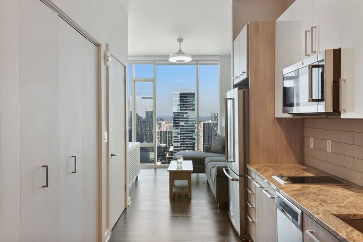 Property Photo:  515 Church St 3211  TN 37219 