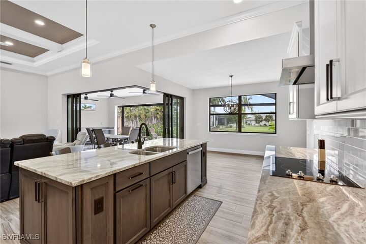 Property Photo:  609 Monaco Drive  FL 33950 