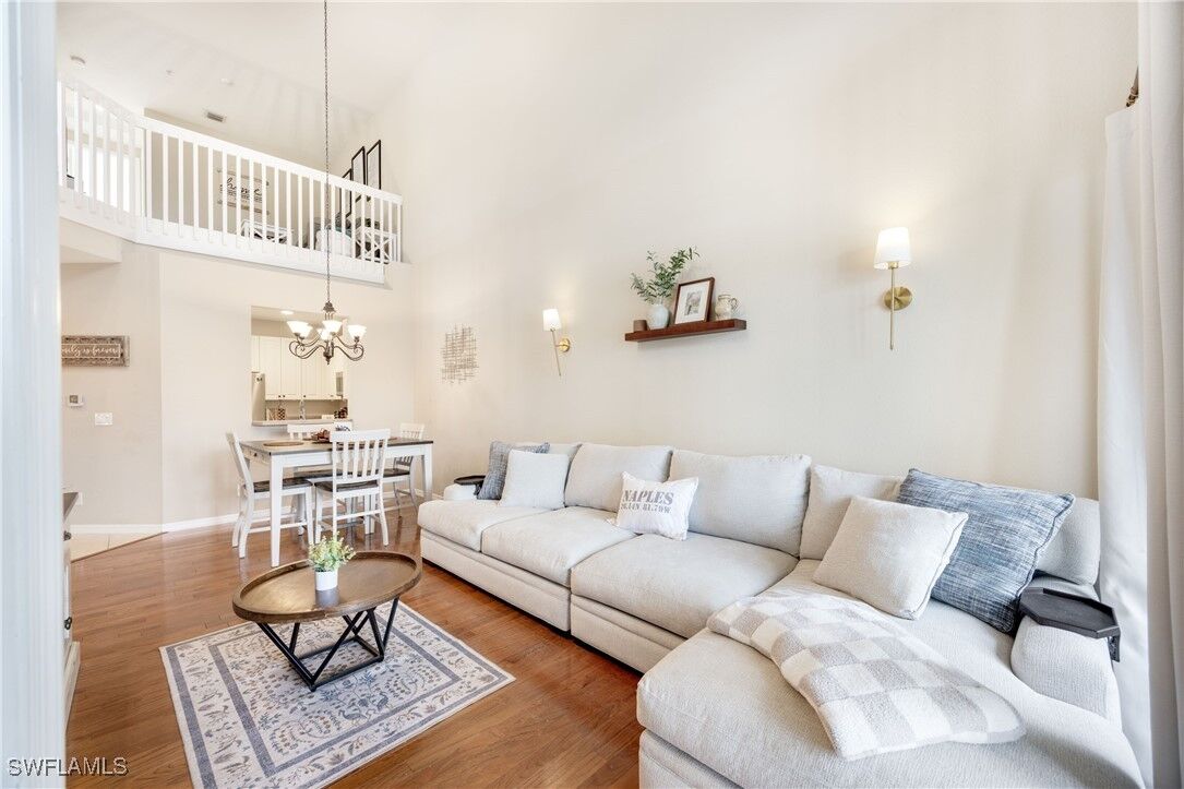 Property Photo:  1320 Mariposa Circle 104  FL 34105 