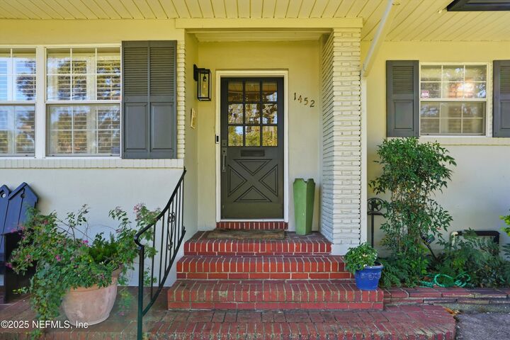 Property Photo:  1452 San Amaro Road  FL 32207 