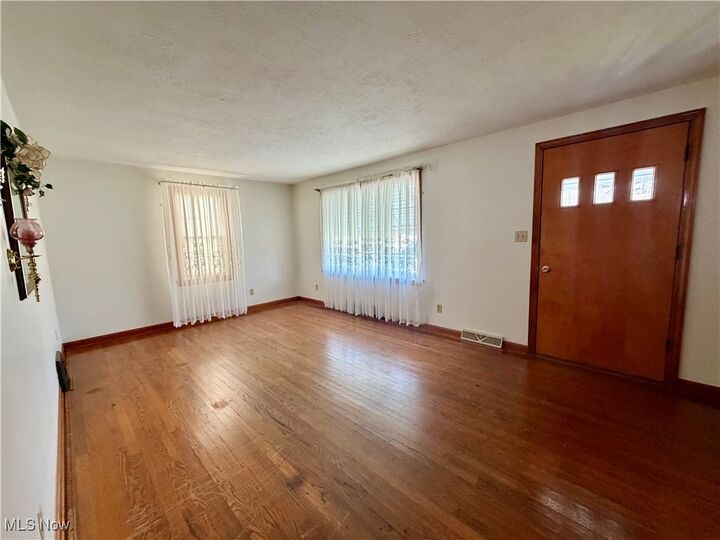 Property Photo:  830 Lincoln Avenue  OH 44420 