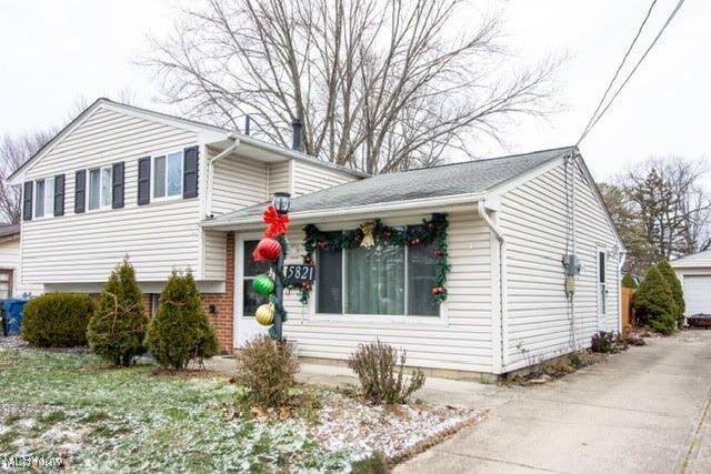 Property Photo:  5821 Joanne Court  OH 44039 