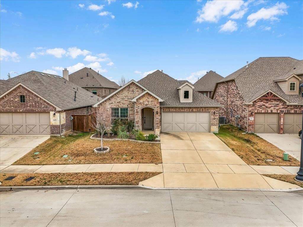 Property Photo:  5913 Saddle Pack Drive  TX 76123 