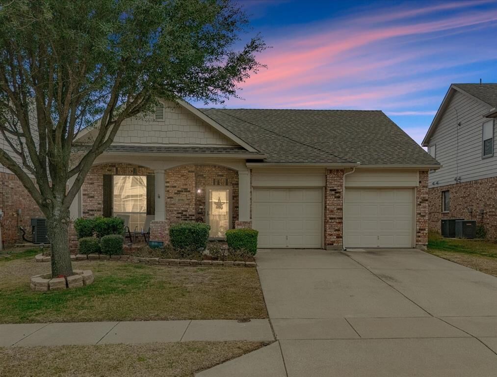 Property Photo:  10981 Hawks Landing Road  TX 76052 