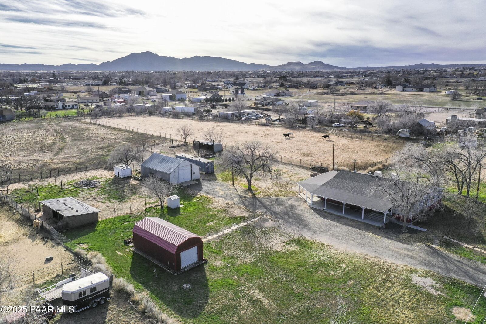 Property Photo:  675 W Road 1 N  AZ 86323 