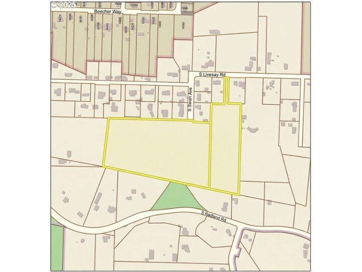 Property Photo:  S Livesay Rd  OR 97045 