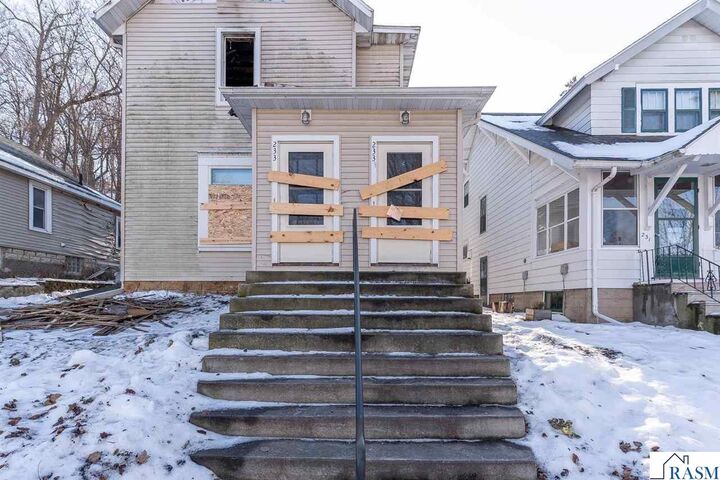 Property Photo:  233 Bradley Street  MN 56001 