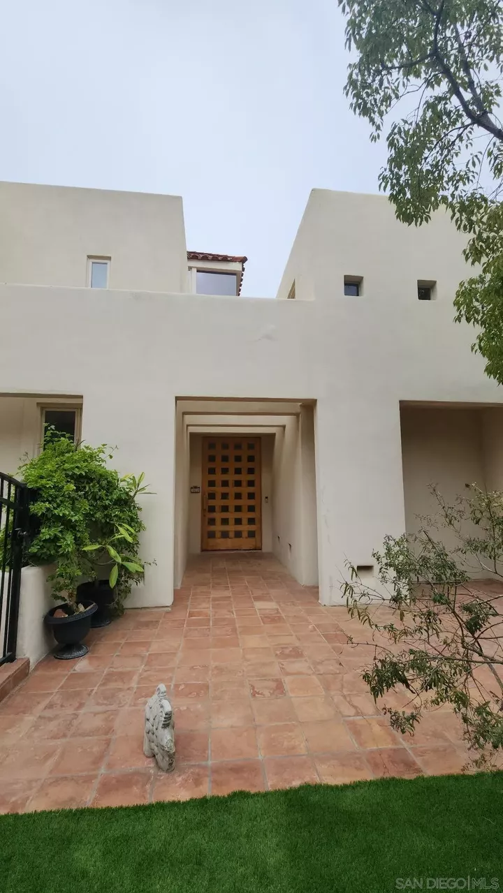 Property Photo:  7030 Elfin Oaks Rd.  CA 92029 