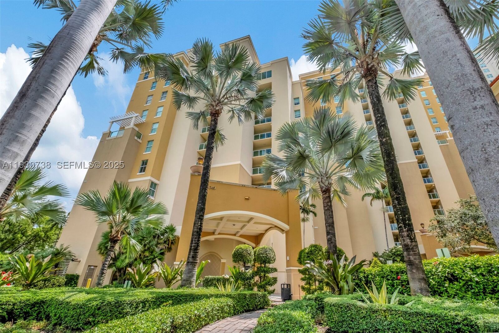 Property Photo:  3340 NE 190th St 1101  FL 33180 