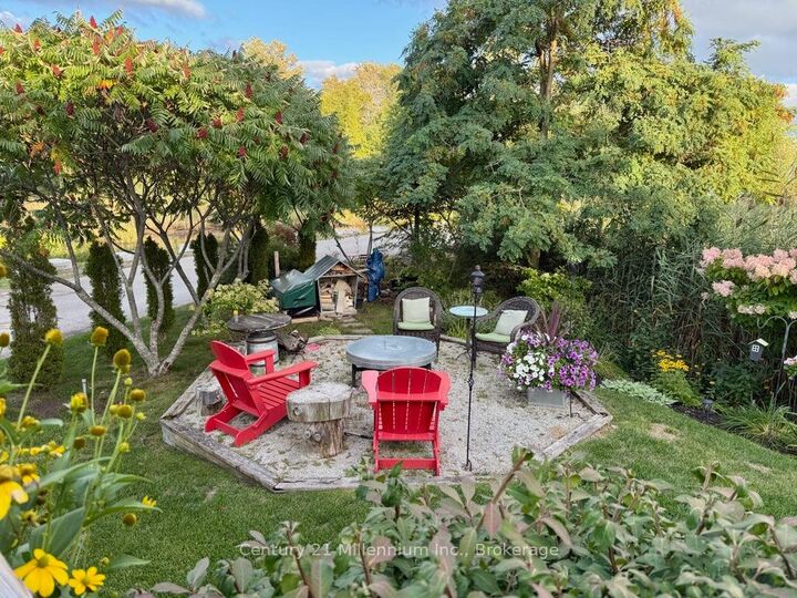 Property Photo:  19 White Pines Trail  ON L9Z 1X7 