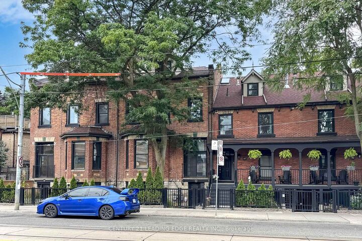 Property Photo:  364 Dundas Street E 4  ON M5A 2A3 