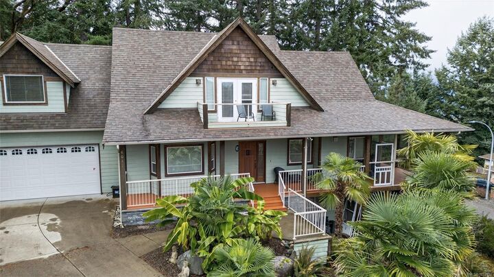 Property Photo: 6042 Chippewa Rd BC V9L 5P2