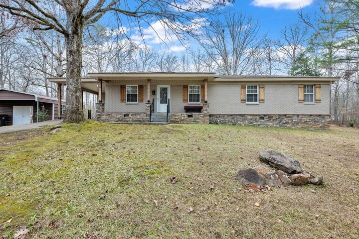 Property Photo:  1702 Ridge Dr  AL 35504 