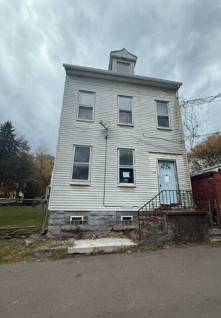 Property Photo:  1308 Jawett St  PA 15212 