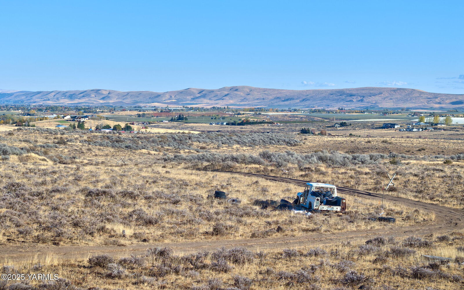 Property Photo:  Nka Windyheart Ln  WA 98903 