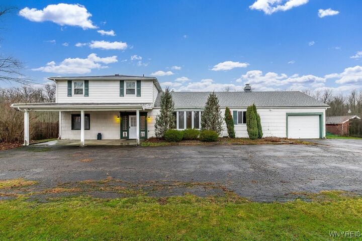 Property Photo:  1940 Stony Point Road  NY 14072 