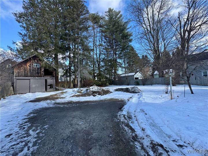 Property Photo:  193 Franklin Street  NY 14141 