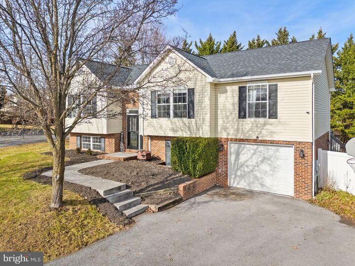 Property Photo:  114 Patrick Place  VA 22655 