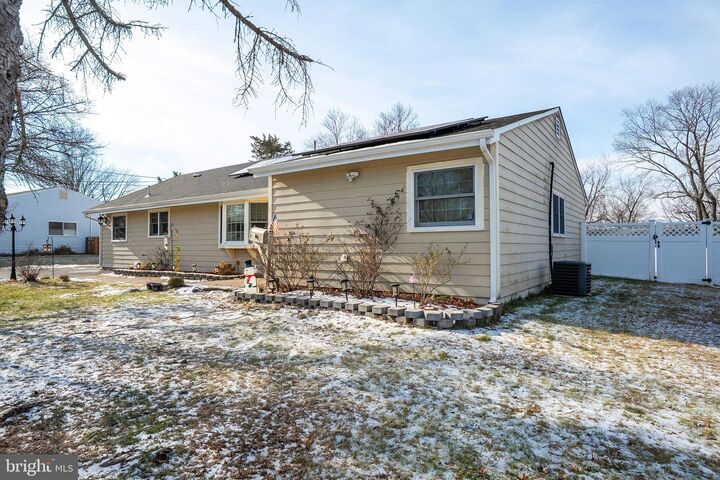 Property Photo:  17 Cambridge Road  NJ 08824 