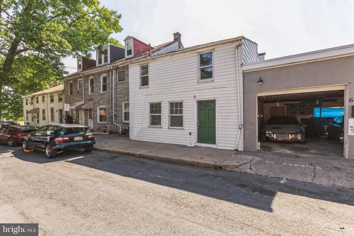 Property Photo:  614 Minor Street  PA 19602 