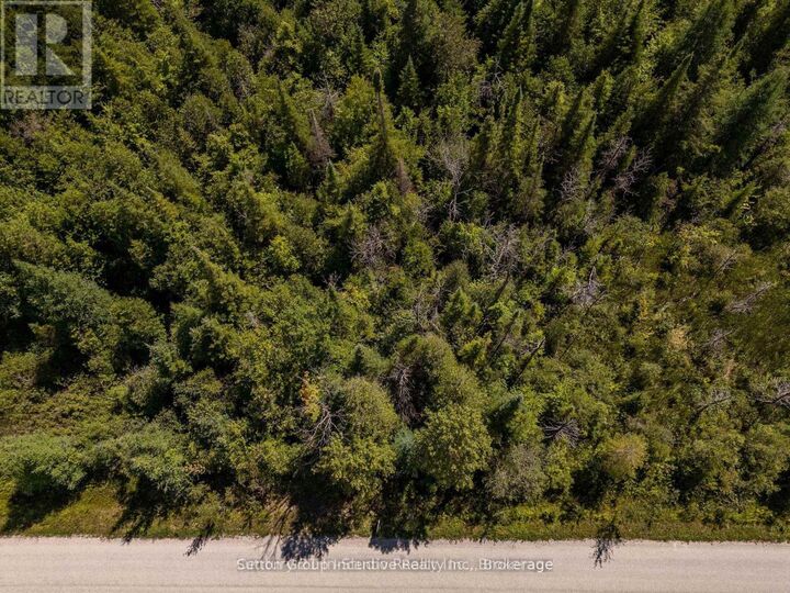 Property Photo:  49 Lake Drive  ON N0C 1H0 