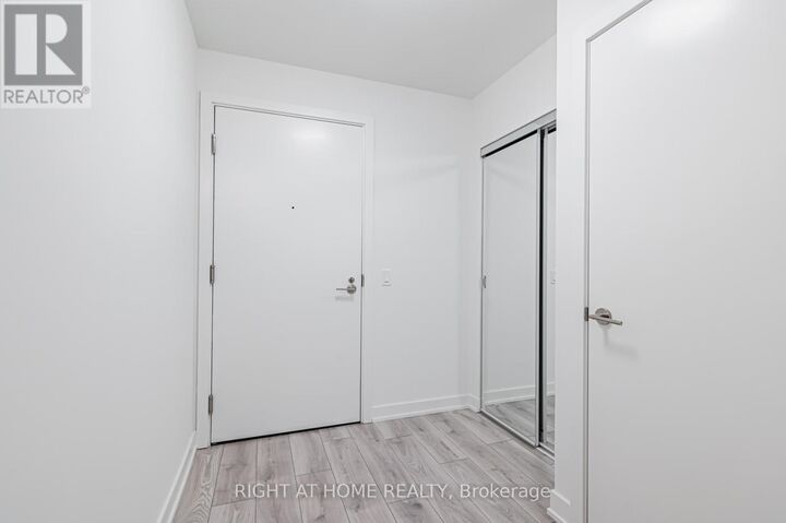 Property Photo:  120 Broadway Avenue 203N  ON M4P 0E9 