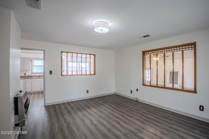 Property Photo:  528 Lark Street  TN 38012 