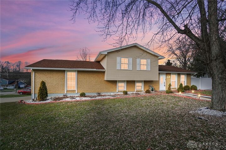 Property Photo:  1 Pinehurst Court  OH 45014 