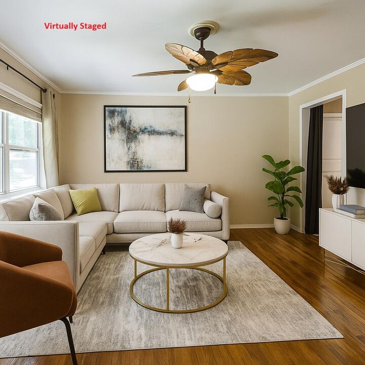 Property Photo: 10 Kennington Dr FL 32507