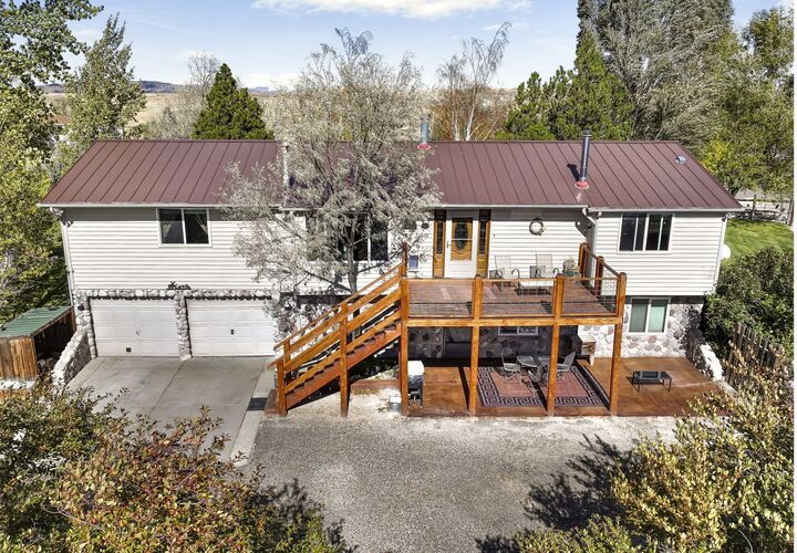 Property Photo:  186 Edgewood Lane  NV 89815 