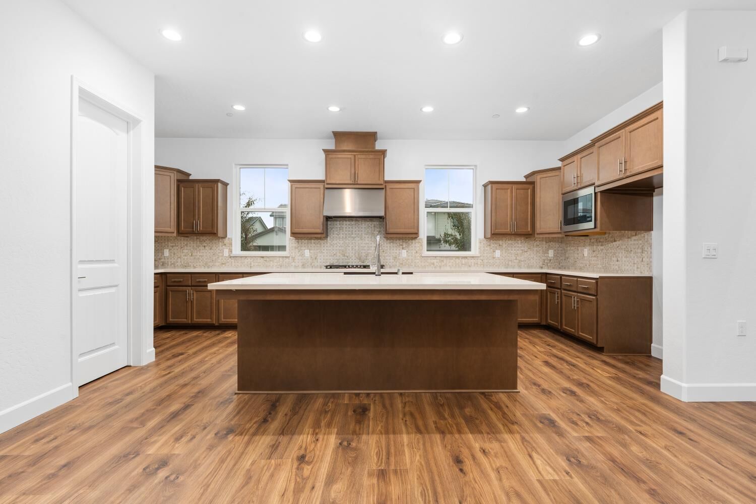 Property Photo: 363 Peters Lane S CA 93636