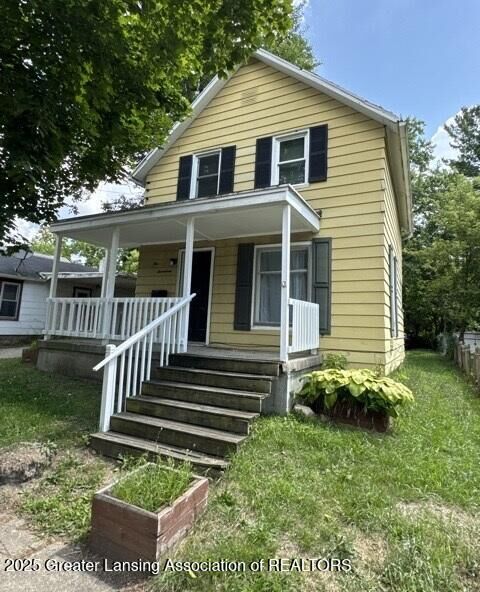 Property Photo:  517 S Clemens Avenue  MI 48912 
