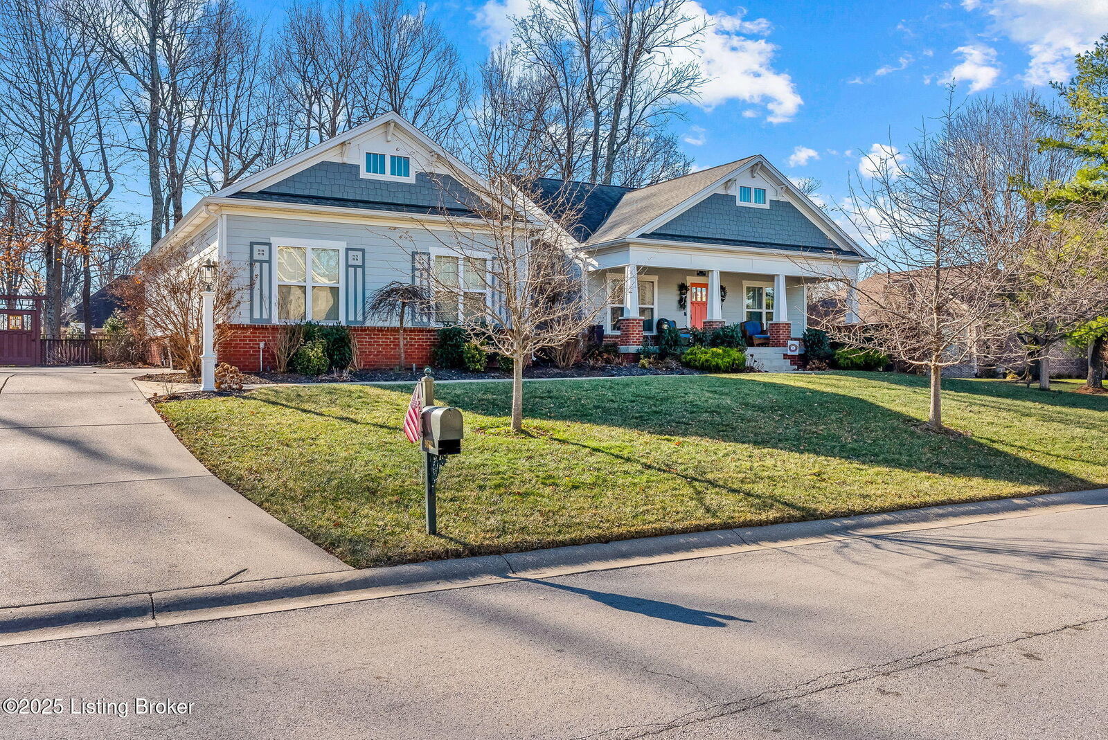 Property Photo:  9602 Dabney Carr Dr  KY 40299 