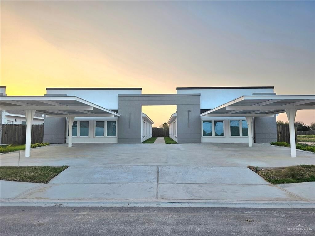 Property Photo:  1305 N Aryana Avenue  TX 78542 