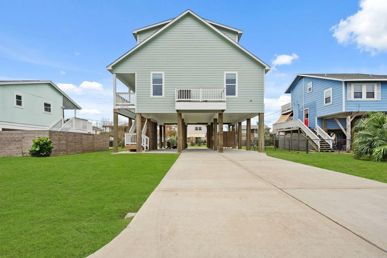 Property Photo:  16713 Moby Dick  TX 77554 