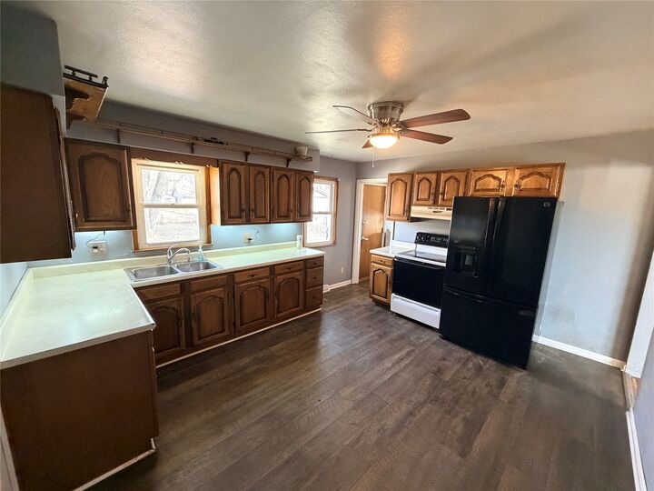 Property Photo:  5027 NE 3rd Street  IA 50313 