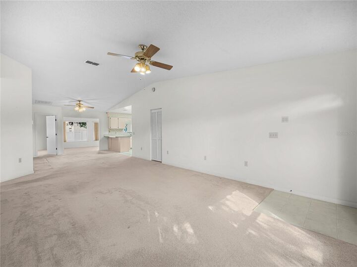 Property Photo:  1933 Prairie Dunes Circle N  FL 33810 