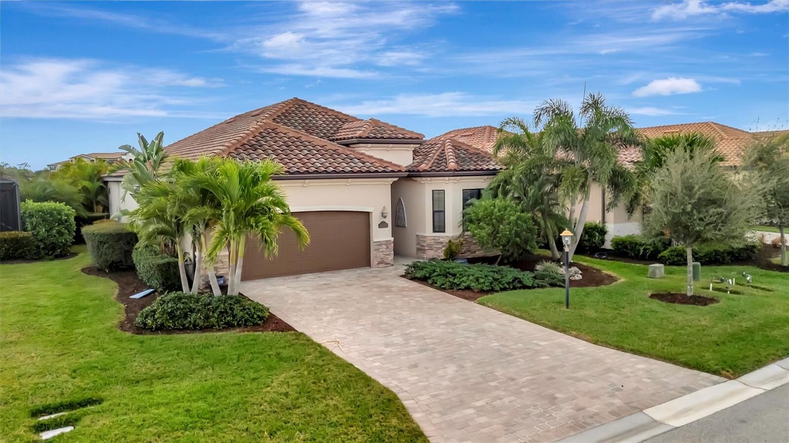 Property Photo:  16816 Bwana Place  FL 34211 