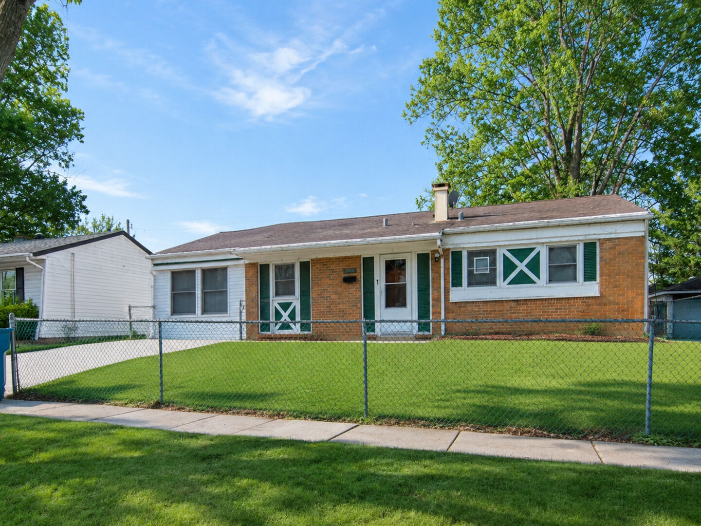 Property Photo: 21634 Gailine Avenue IL 60411