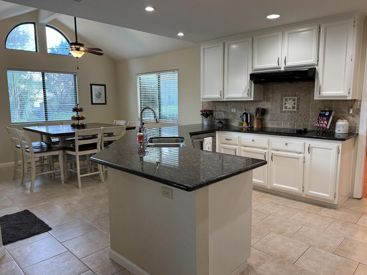 Property Photo:  1369 Sun Tree Drive  CA 95661 