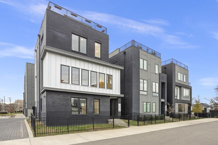 Property Photo: 1400 Arthur Ave 6 TN 37208