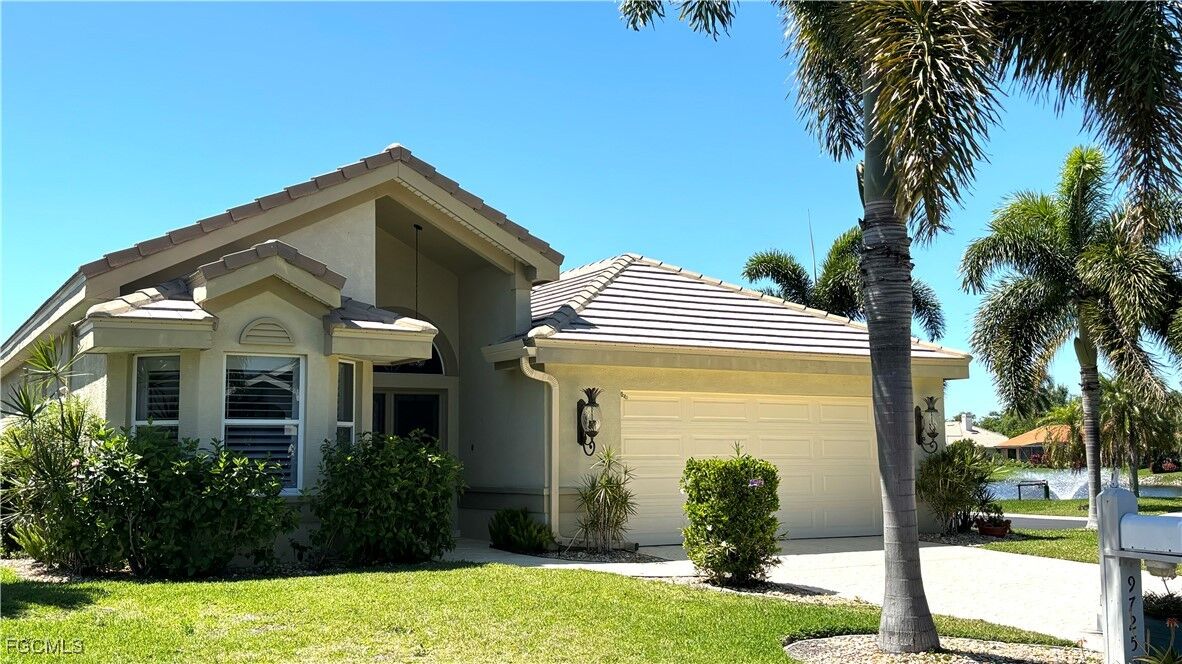 Property Photo:  9725 Keel Court  FL 33919 
