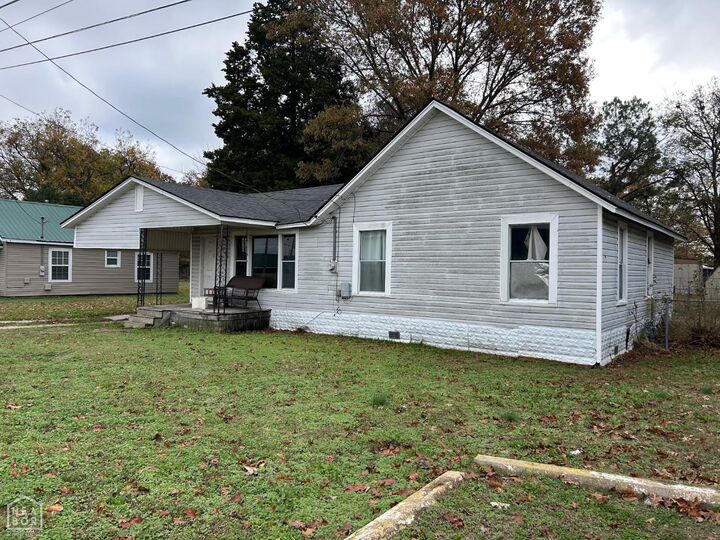 Property Photo:  105 School Street  AR 72411 