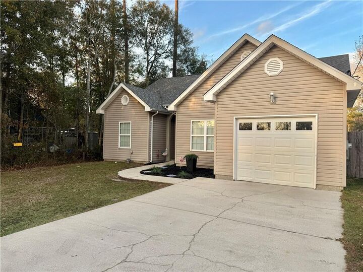 Property Photo:  2116 Jay Street  LA 70460 