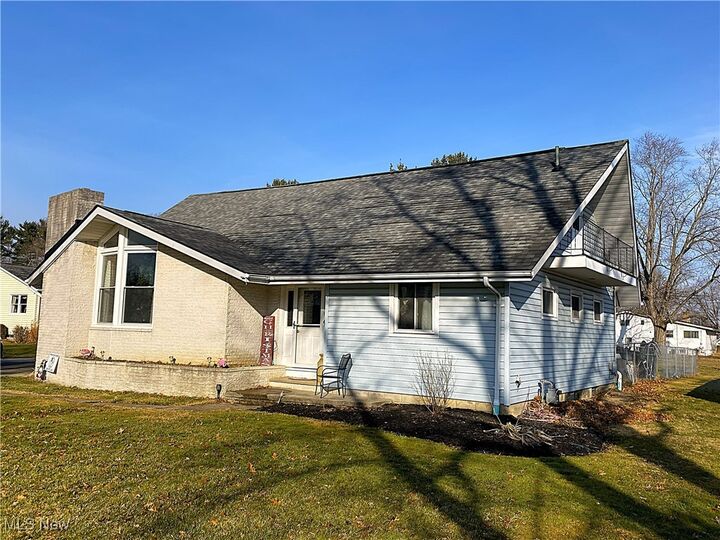 Property Photo: 237 Montrose Way OH 44090